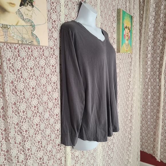 NWOT Terra and Sky gray long sleeve v neck top size 2X - Picture 4 of 6